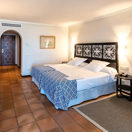 Hotel De Gibralfaro 4*