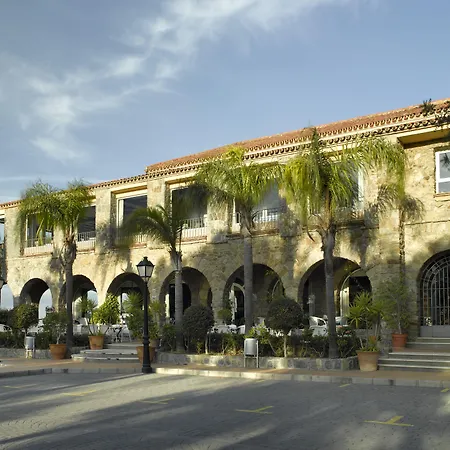 Hotel De Gibralfaro 4*